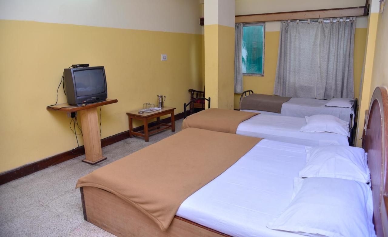 Отель S S Residency Sr Nagar Kanteerava Stadium Mallya Hospital Vfs Global Tech Park Бангалор Экстерьер фото